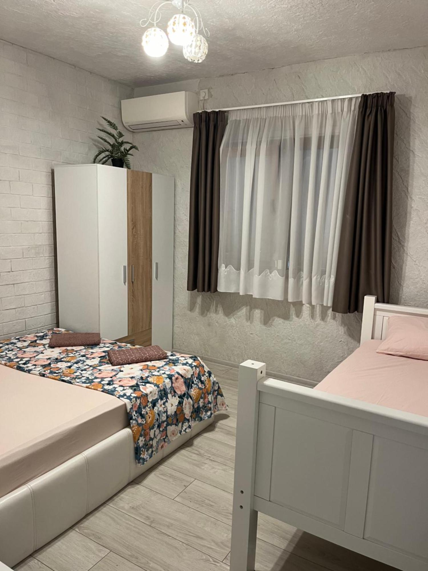 Guest House Costa 2 Karianí Zewnętrze zdjęcie